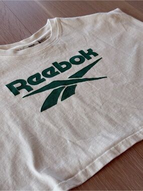 Reebok Embroidered Logo Short Sleeve Muscle Tee, Medium